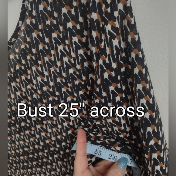 Plus size Top w/ Gold Studs & Black Tassels - Picture 4 of 17